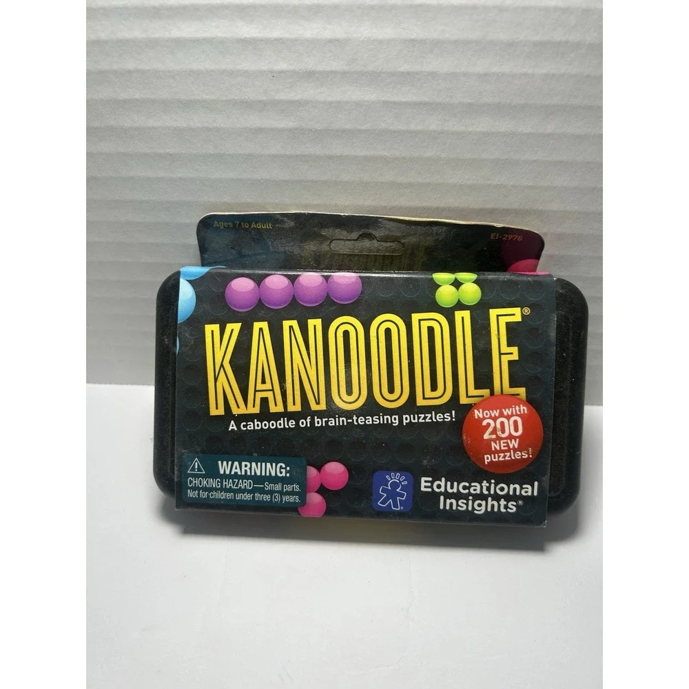 Kanoodle - Brain Teaser - 101 Puzzle Challenges - Portable Travel Game Complete